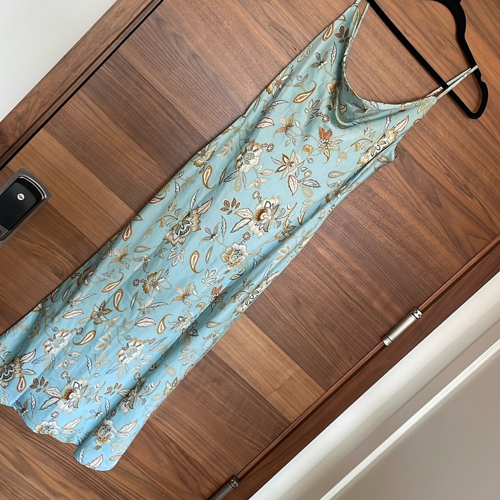 NWT F21 satin maxi dress - Picture 2 of 6